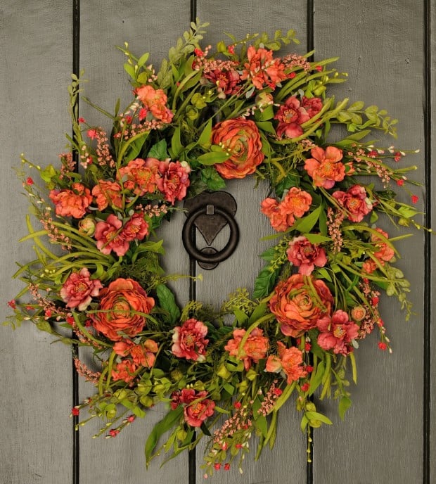 19 Fresh-Looking Handmade Spring Wreath Ideas (1)