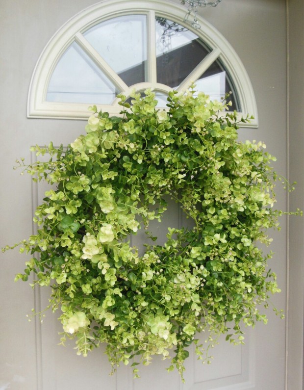 19 Fresh-Looking Handmade Spring Wreath Ideas (14)