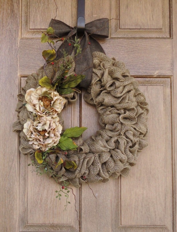 19 Fresh-Looking Handmade Spring Wreath Ideas (2)