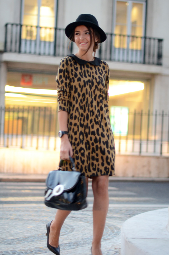 Top 20 Stunning Women's Outfits with Leopard Print