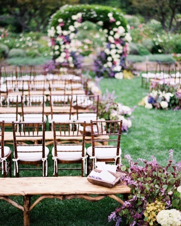 20 Beautiful Spring Wedding Decoration Ideas (7)