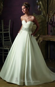 20 Elegant Strapless Wedding Dresses