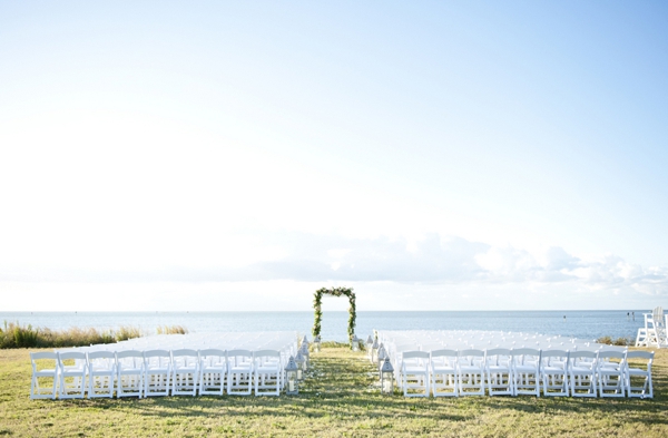 20 Romantic Beach Wedding Inspiration Ideas (15)