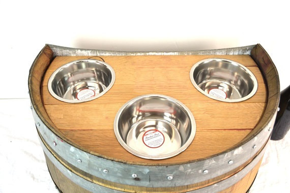 15 Cool DIY Projects From Recycled Wine Barrel Wood (12)