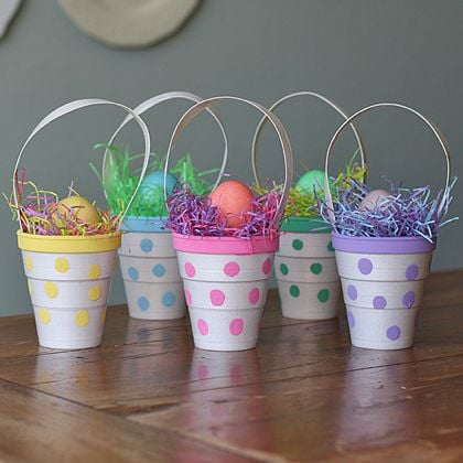 16 Amazing DIY Decorations You Should Make for Easter    - diy Easter eggs decoration, diy Easter decorations, diy Easter