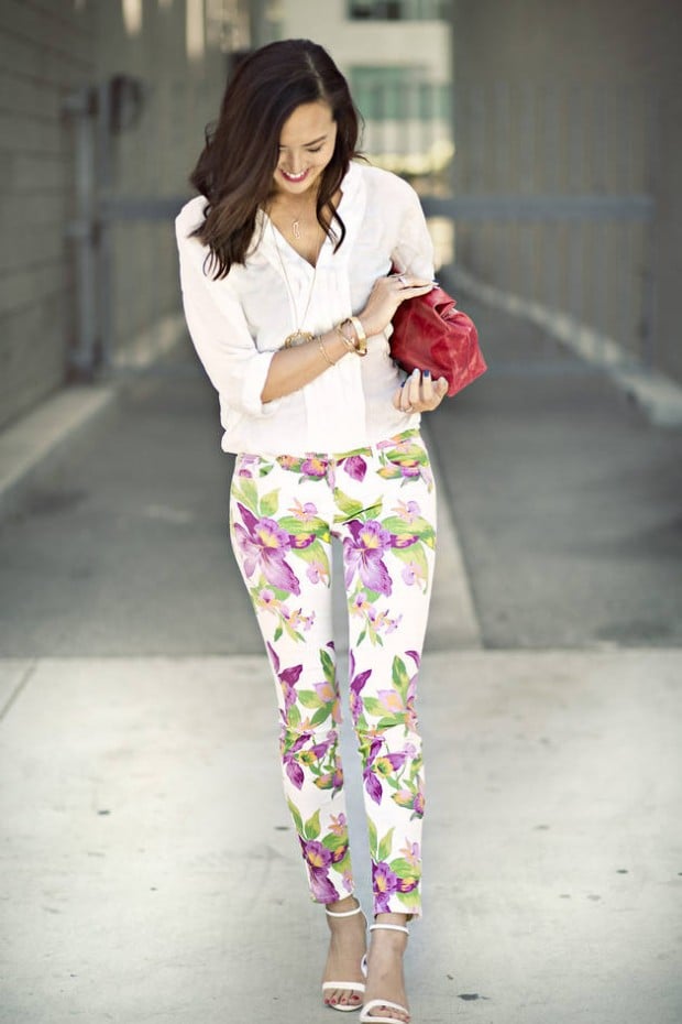 17 Amazing Outfit Ideas with Floral Pants (7)