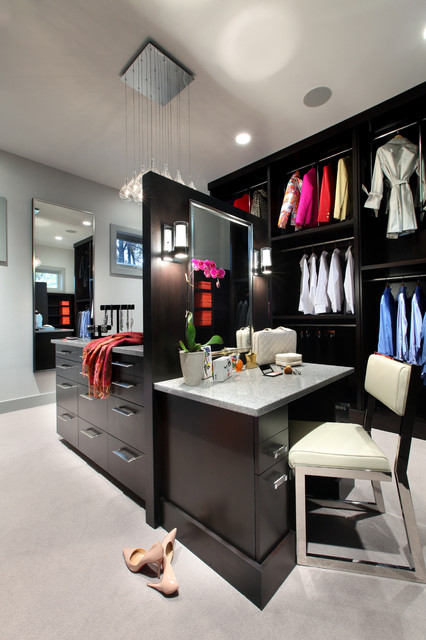 17 Sophisticate and Elegant Woman’s Closet Design Ideas (4)