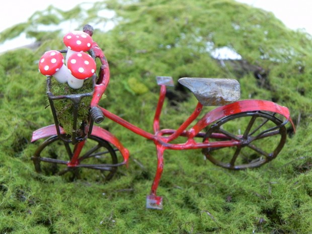 18 Charming Miniature Fairy Garden Decorations (6)