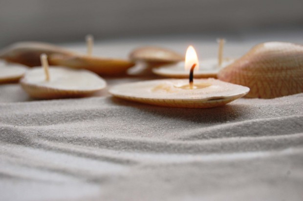 20 Amazingly Easy DIY Candle Decoration Ideas (17)