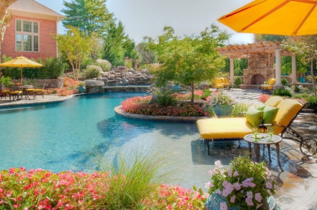 20 Divine Beach Entry Pool Design Ideas for Heaven in your Garden  (1)