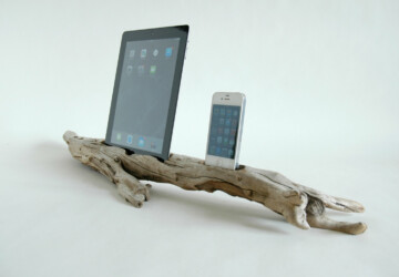 22 Easy DIY Driftwood Docking Stations for Your Devices - wood, tablet, station, smartphone, recycled, reclaimed, phone, iPhone, iPad, handmade, driftwood, docking, dock, diy, charging, cellphone