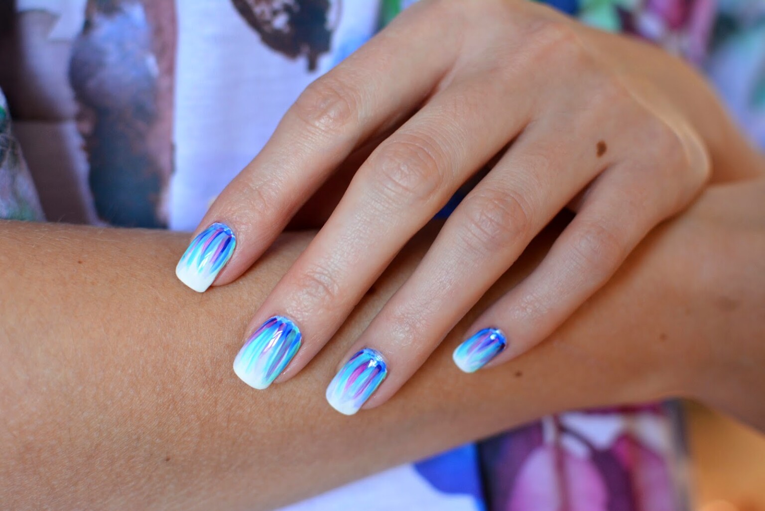 22 Modern Nails Designs In The Spirit of Spring Colors