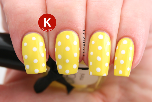 Different Shades of Yellow on Your Nails for Crazy Summer Nail Design (1)