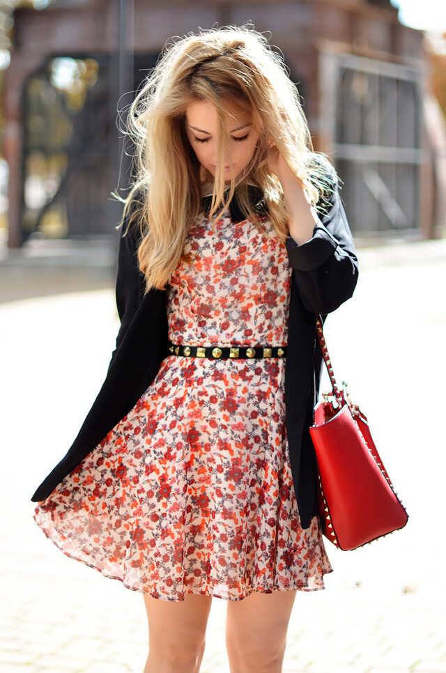 Dresses for Sunny Days: 18 Cute Outfit Ideas