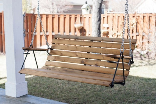 15 Custom Handcrafted Porch Swing Designs (11)