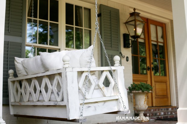 15 Custom Handcrafted Porch Swing Designs (14)