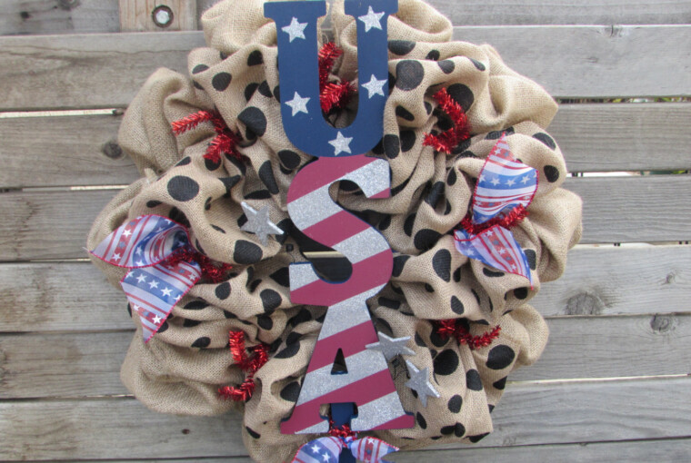 15 Festive Handmade 4th of July Wreath Designs - wreath, patriotic, patriot, national, july, holiday, handmade, flag, felt, fabric, diy, country, burlap, americana, american, 4th