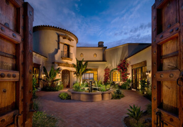 Amazing Courtyards: 19 Landscaping Design Ideas - landscape outdoors, courtyard design ideas, courtyard, backyard