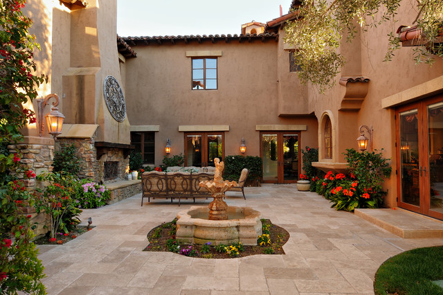 Amazing Courtyards: 19 Landscaping Design Ideas