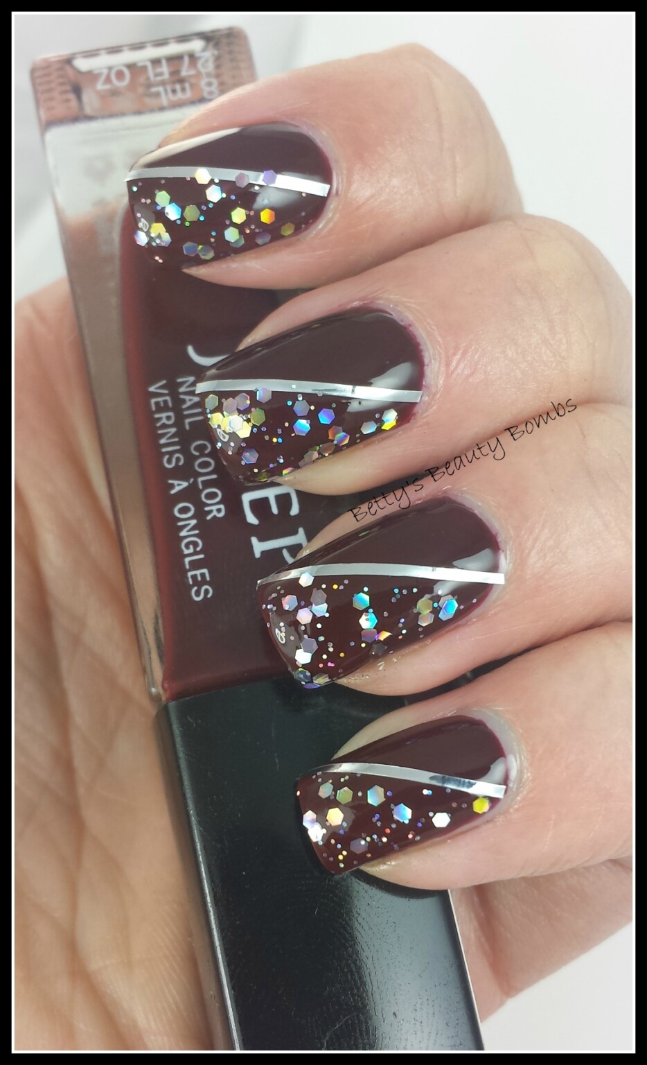 Blinking Nails for Summer 15 Sparkly and Glitter Nail Art Ideas