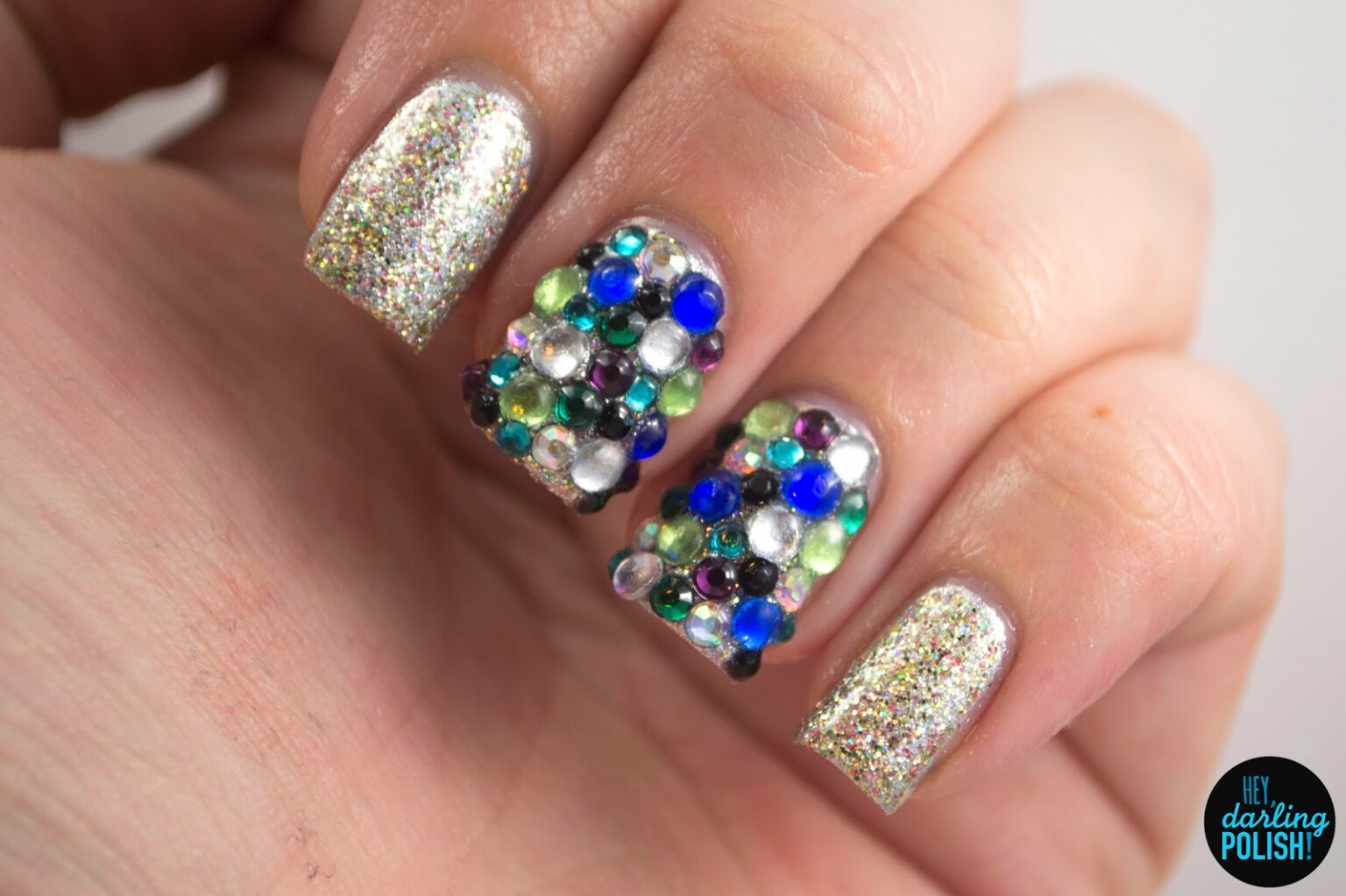 Blinking Nails for Summer 15 Sparkly and Glitter Nail Art Ideas