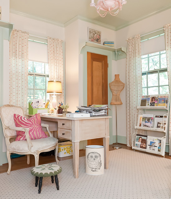 Pretty and girly home office (16)