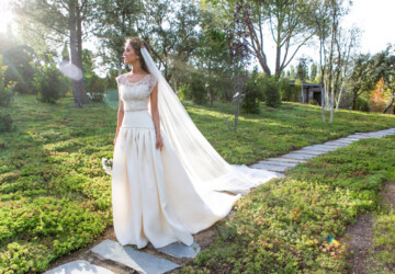 21 Stunning Wedding Dresses For 2014 - wedding dress 2014, wedding dress, stunning wedding dress, Lace wedding dress, elegant wedding dresses