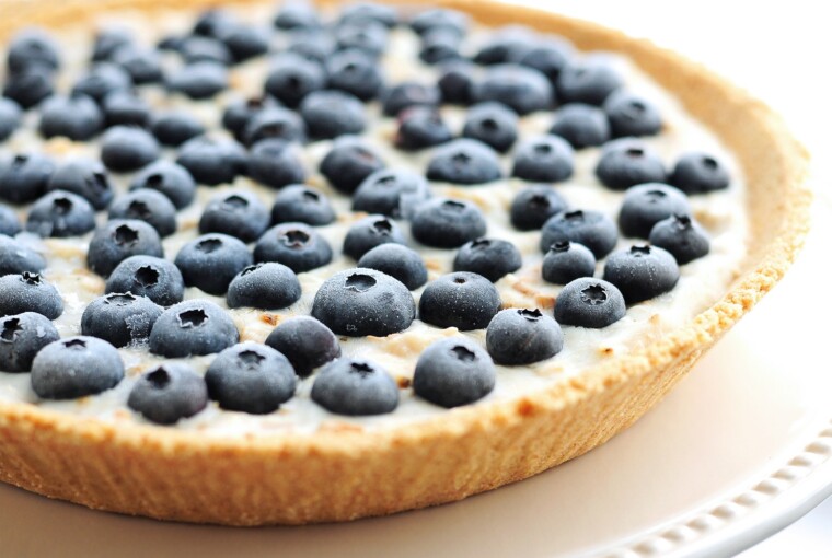 18 Delicious Frozen Pie Recipes to Try This Summer - summer treats, summer recipes, summer desserts, pie recipes, frozen pie recipes, frozen pie, easy recipes, dessert recipes