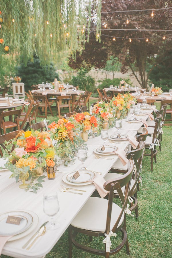 20 Romantic Decor Ideas for Fall Themed Wedding  (9)