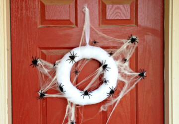 20 Creative DIY Halloween Wreath Ideas - Halloween wreath, diy wreath, diy Halloween wreath, diy Halloween decorations, diy Halloween