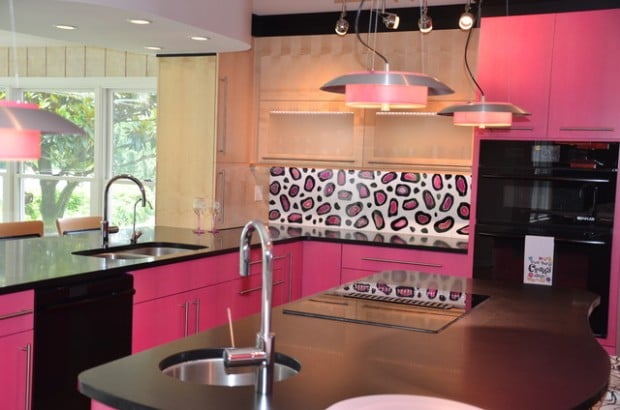 Source: patcfield.houzz.com pink kitchen (9)