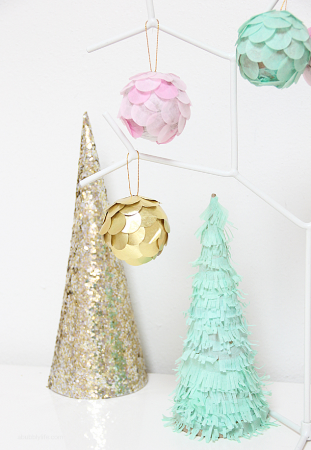 Create Joyful Atmosphere with this 23 Easy and Clever Handmade Christmas Ornaments - winter, ornaments, Diy Christmas ornaments, diy, Christmas ornaments, Christmas