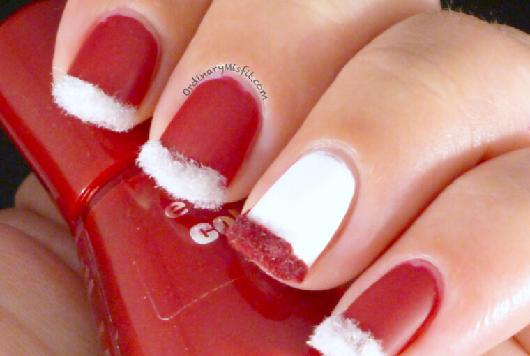 Waiting for the Most Beautiful Time of the Year - 20 Christmas Inspired Nail Art Ideas - nails, Nail Art, Christmas nails, Christmas