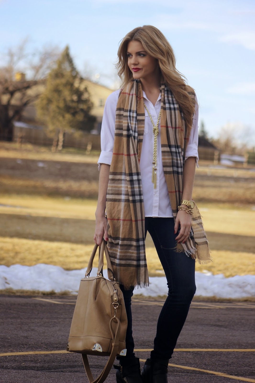 How to Wear the Essentials Basic White Dress Shirt