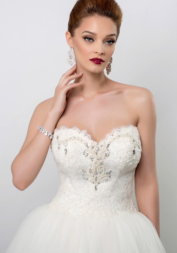 SHARON wedding dress ---Bien-Savvy---2015---bridal---collection-(2)