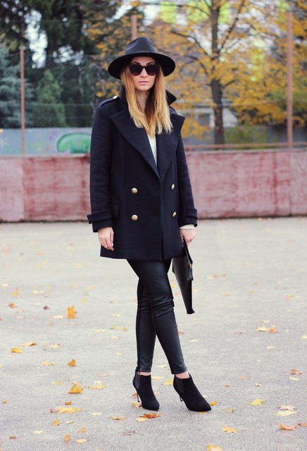 23 Classic Navy Coats to Keep You Warm During Winter