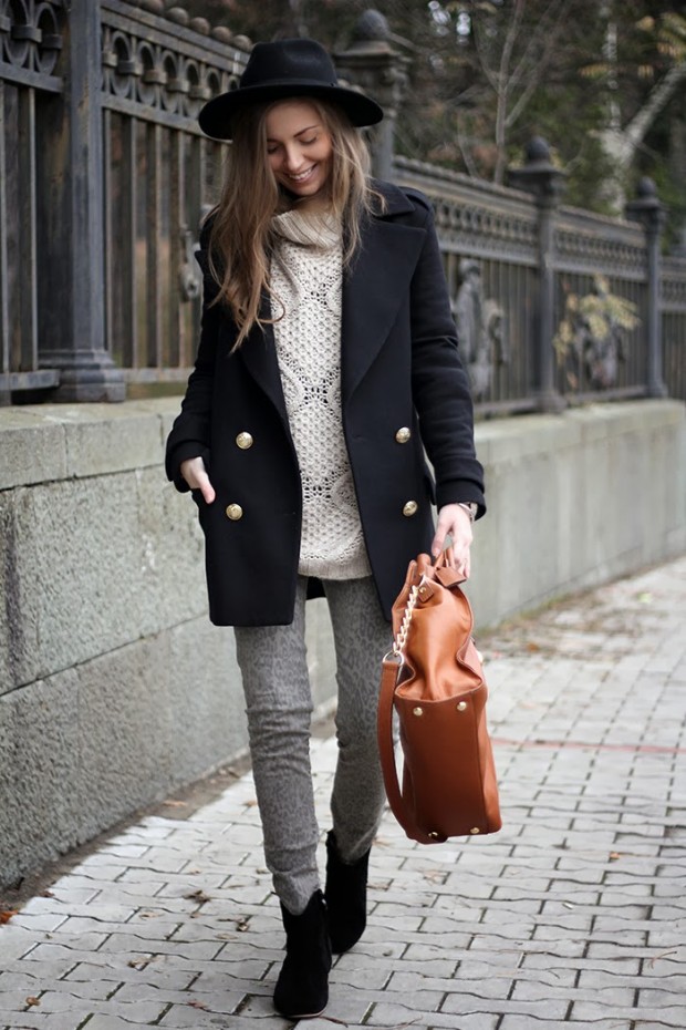 25 Impeccable Outfit Ideas with Hats for Classy Winter Look