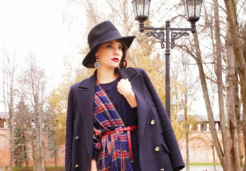 23 Classic Navy Coats to Keep You Warm During Winter - winter, outfit for cold weather, outfit for cold days, navy coat, navy, Elegant, coat, classy, Classic