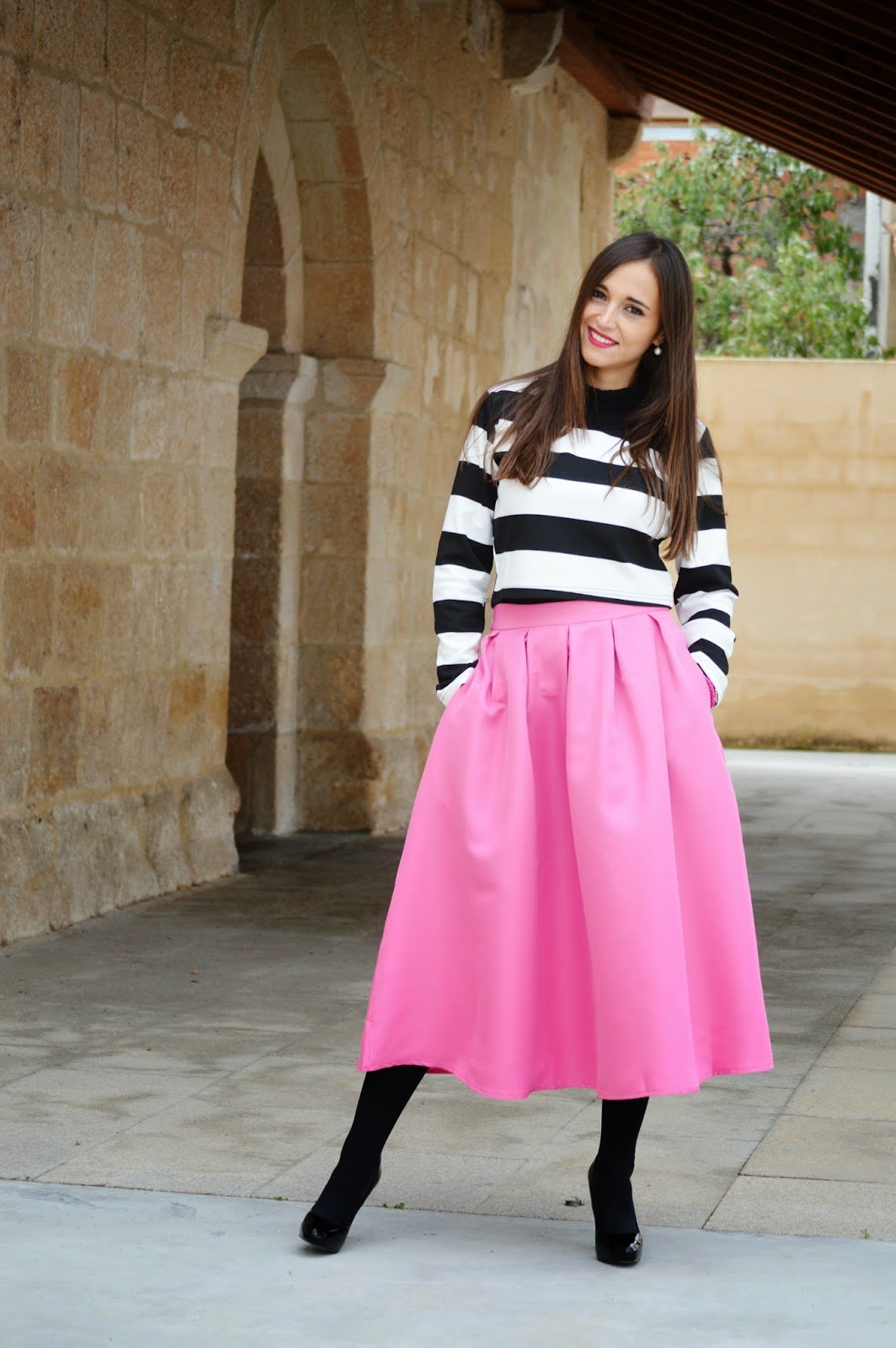 Chic Ways to Wear Your Midi Skirt During Winter - 23 Outfit Ideas