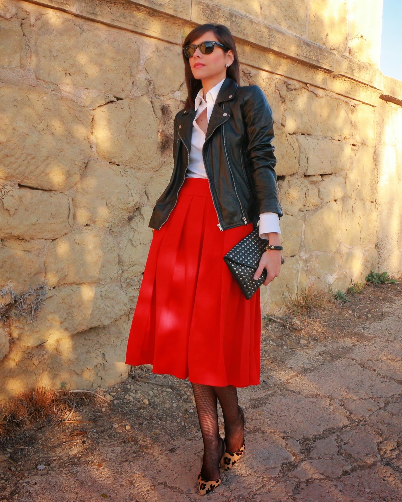 Chic Ways to Wear Your Midi Skirt During Winter - 23 Outfit Ideas ...