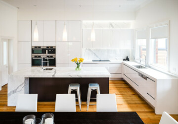 20 Stunning Monochrome Kitchen Design Ideas - simple kitchen, monochrome kitchen design, monochrome, modern kitchen, kitchen ideas, kitchen design, elegant kitchen