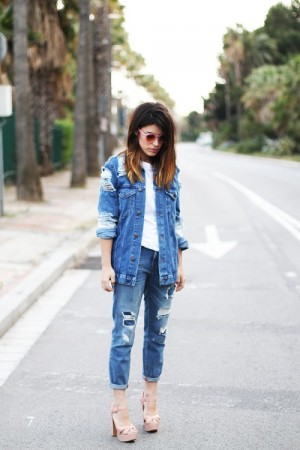20 Outfit Ideas + Tips On How To Wear Denim Jacket