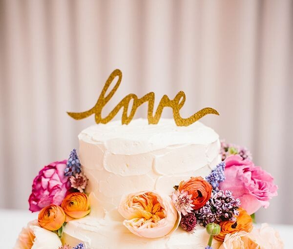 15 Amazing Wedding Cakes Decorated with Flowers - wedding flower, wedding cake decoration, Wedding Cake, flowers, floral wedding decor, floral wedding cake