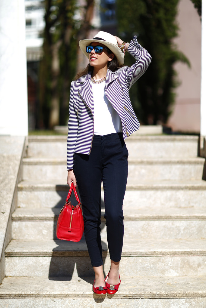 17 Chic and Classy Looks to Inspire Your Office Outfit