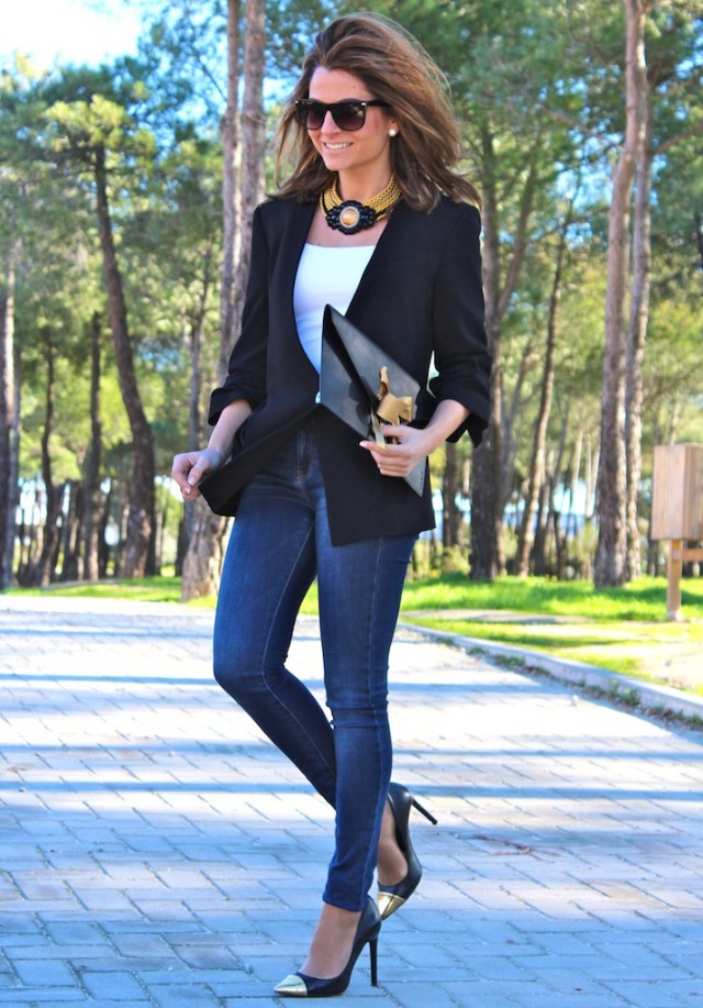 17 Chic and Classy Looks to Inspire Your Office Outfit