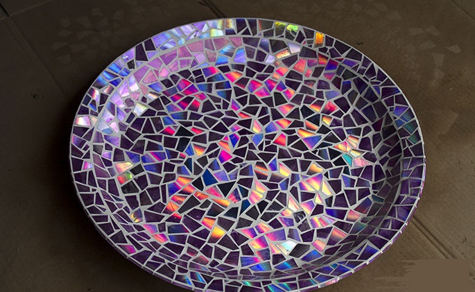 15 Creative DIY Ideas How To Recycle Old CDs 15 Creative DIY Ideas How To Recycle Old CDs - recycling old CDs, recycling, recycle, Projects, project, DVD, DIY CD ideas, diy, crafts, craft, CDs, CD projects, CD