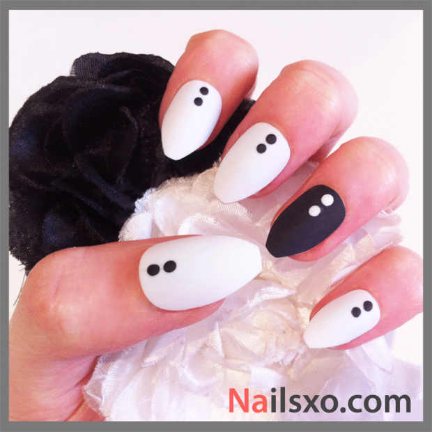 Monochrome-Nail-Art-Ideas-17-Simple-and-Creative-Nail-Designs-1