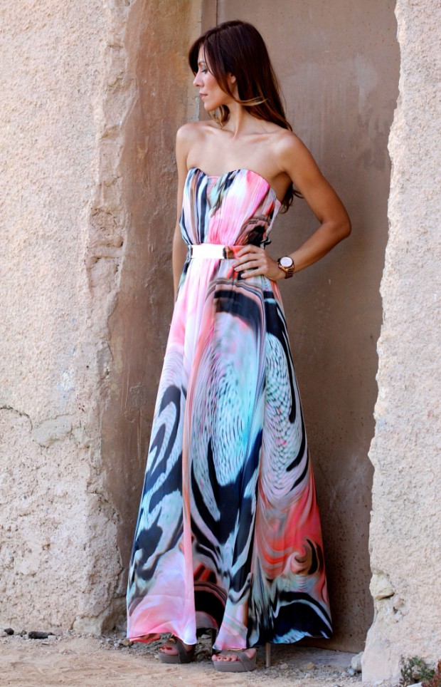 17 Amazing Maxi Dress Outfit Ideas for Summer Days