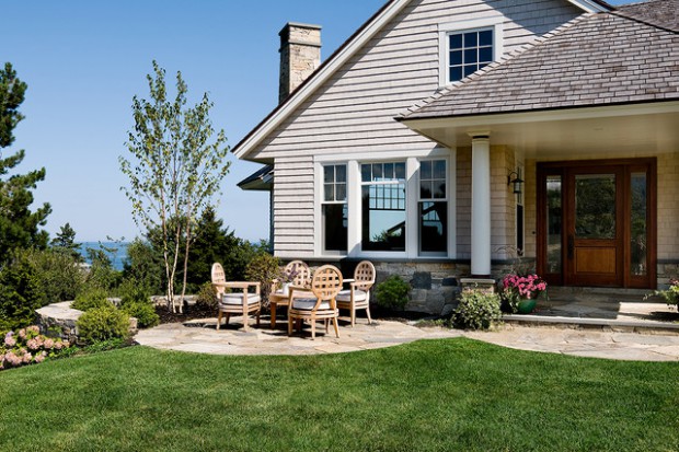 beach-style-patio