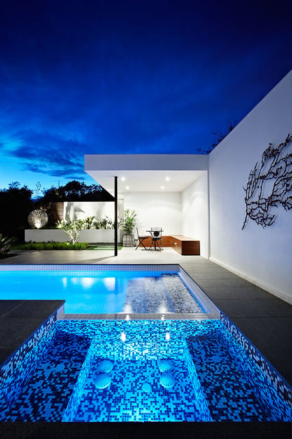 modern pool deck (3)